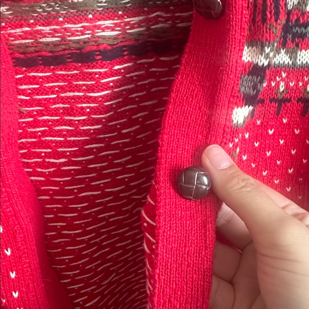 Red fair isle vintage Patterned oversized Women's cottagecore cardigan - Picture 3 of 4
